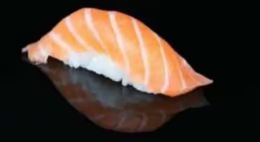 1. Nigiri Salmon (2 Pzs.)